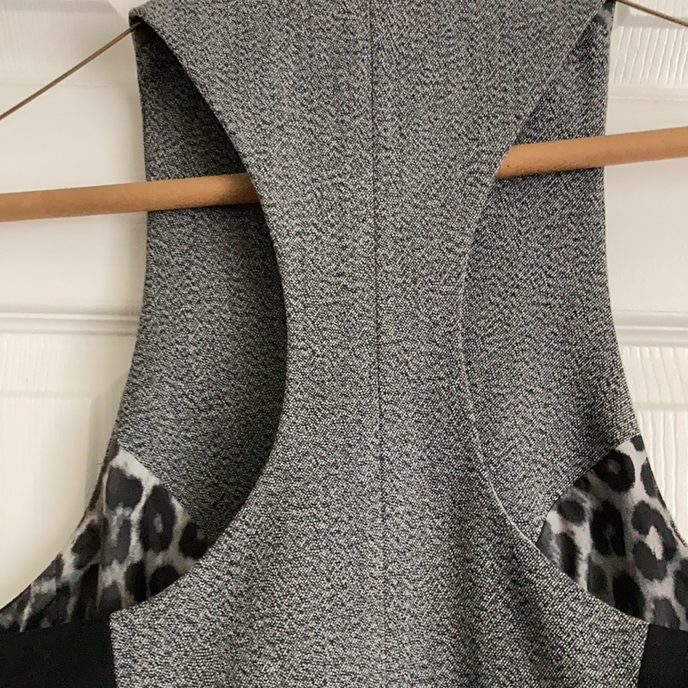Express Vest - Picture 6 of 6